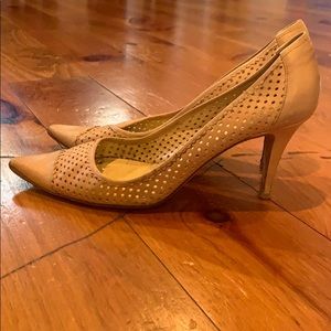 Kate Spade nude leather pumps